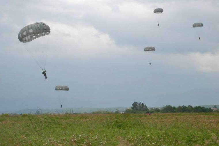 Landing at Dakovica